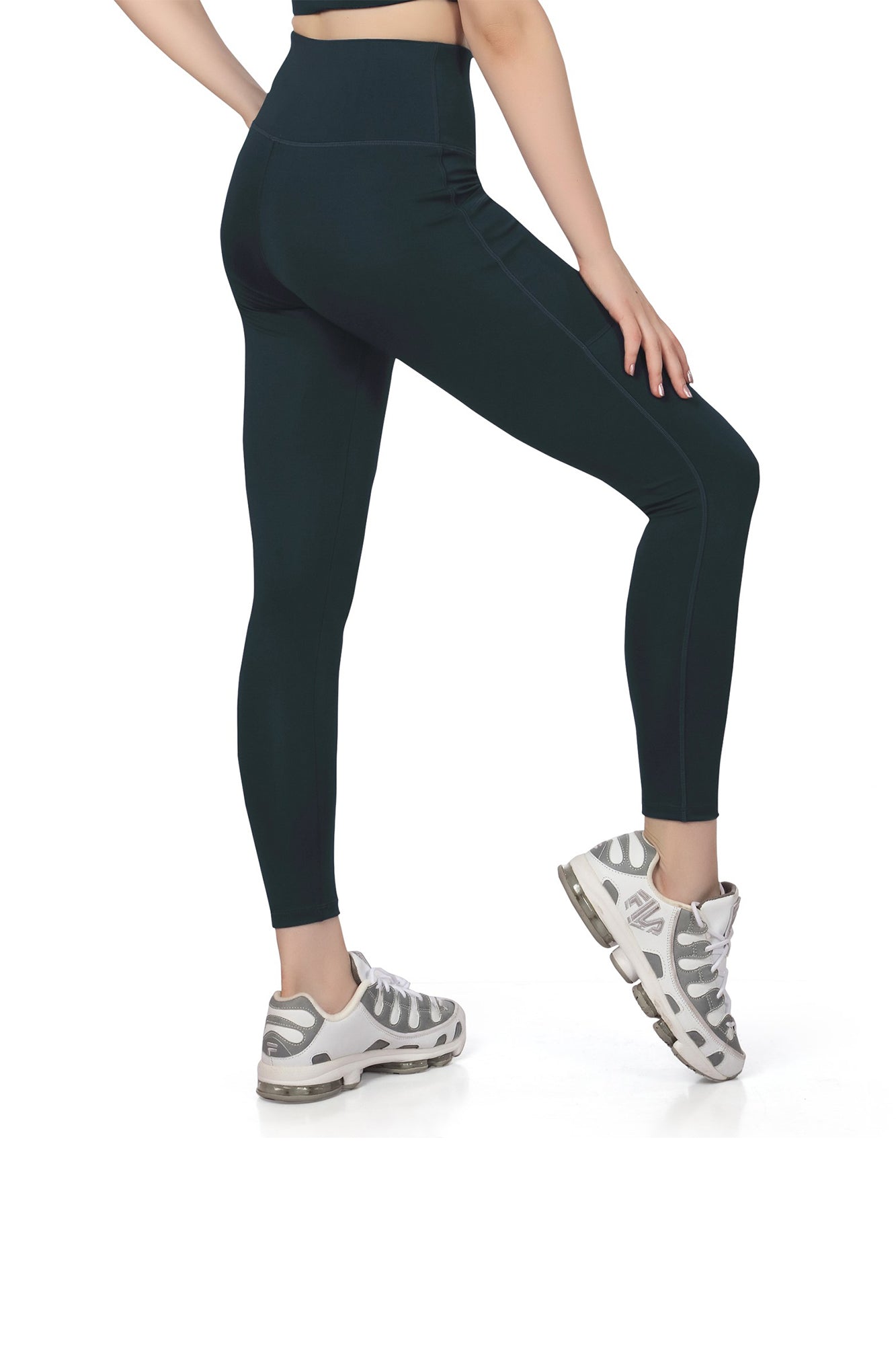 Ankle Cut Sports Pant – Breathable & Sculpting Fit