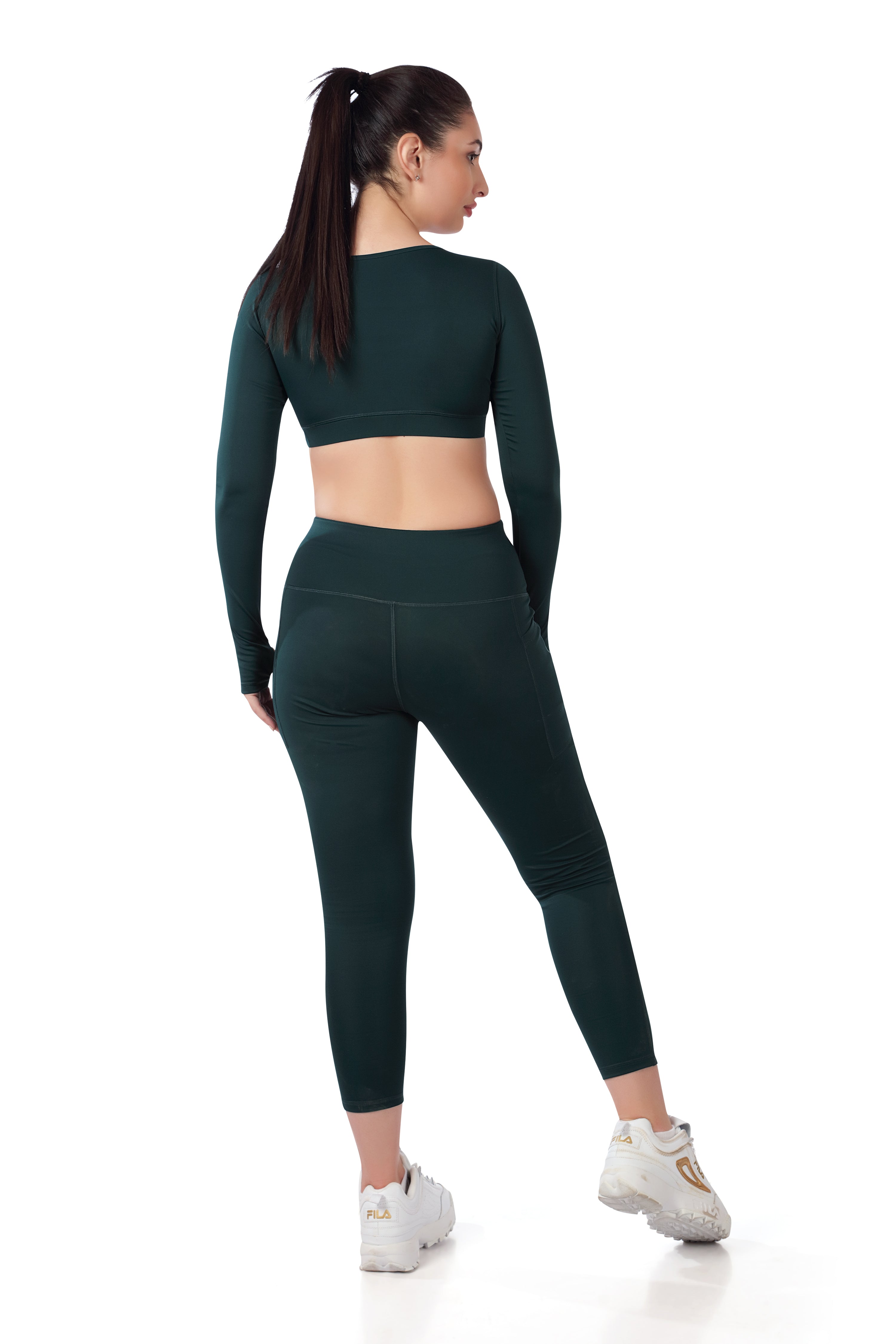 Square Neck Crop Top – Sleek Long Sleeve Fit