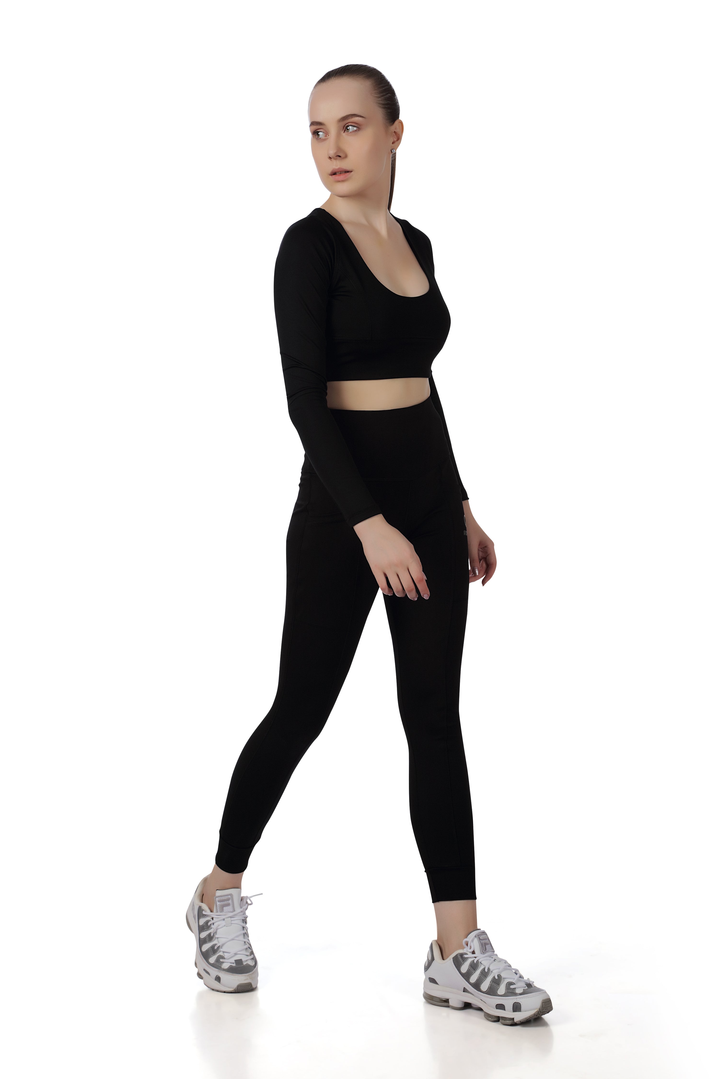 Square Neck Crop Top – Sleek Long Sleeve Fit