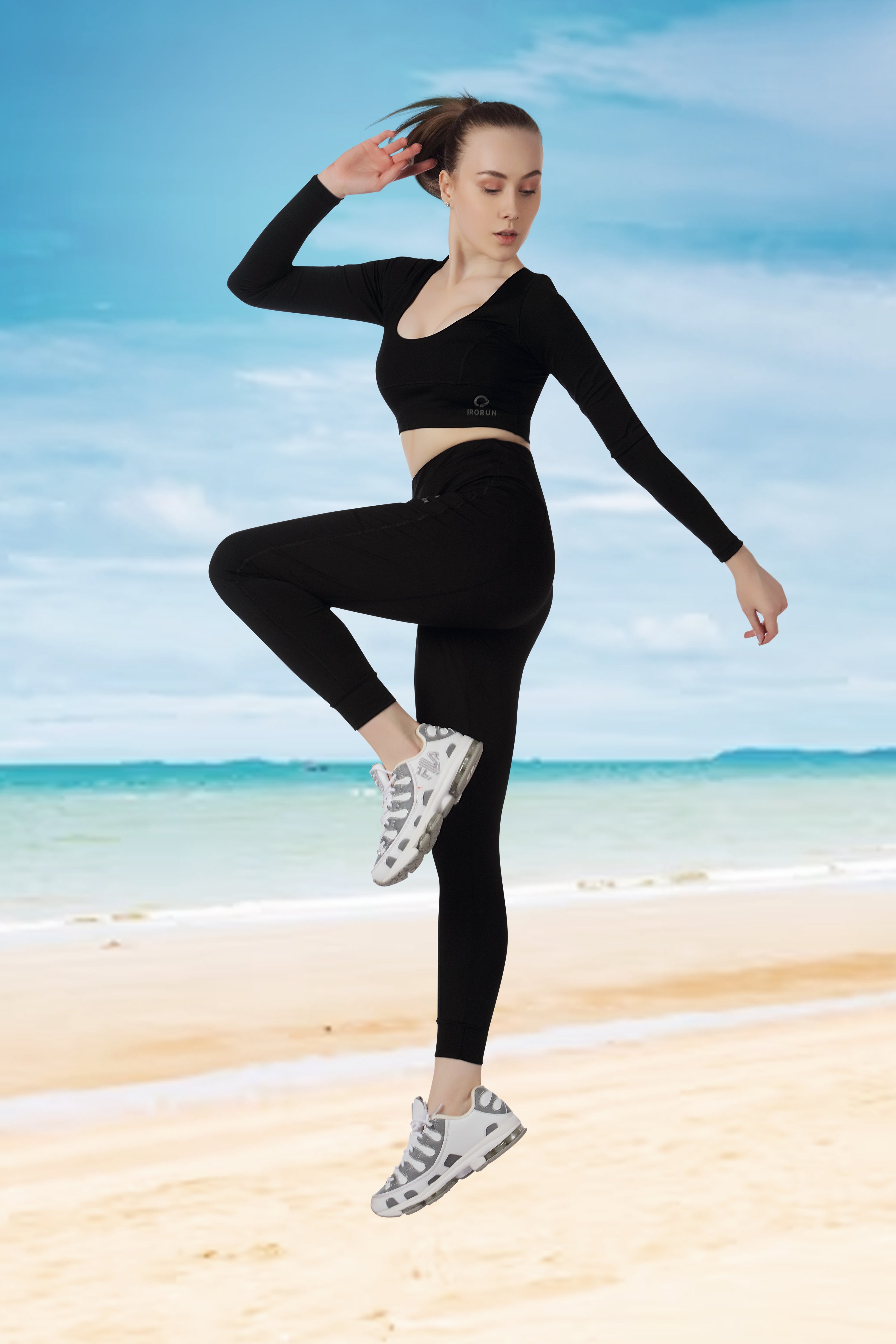 Square Neck Crop Top – Sleek Long Sleeve Fit