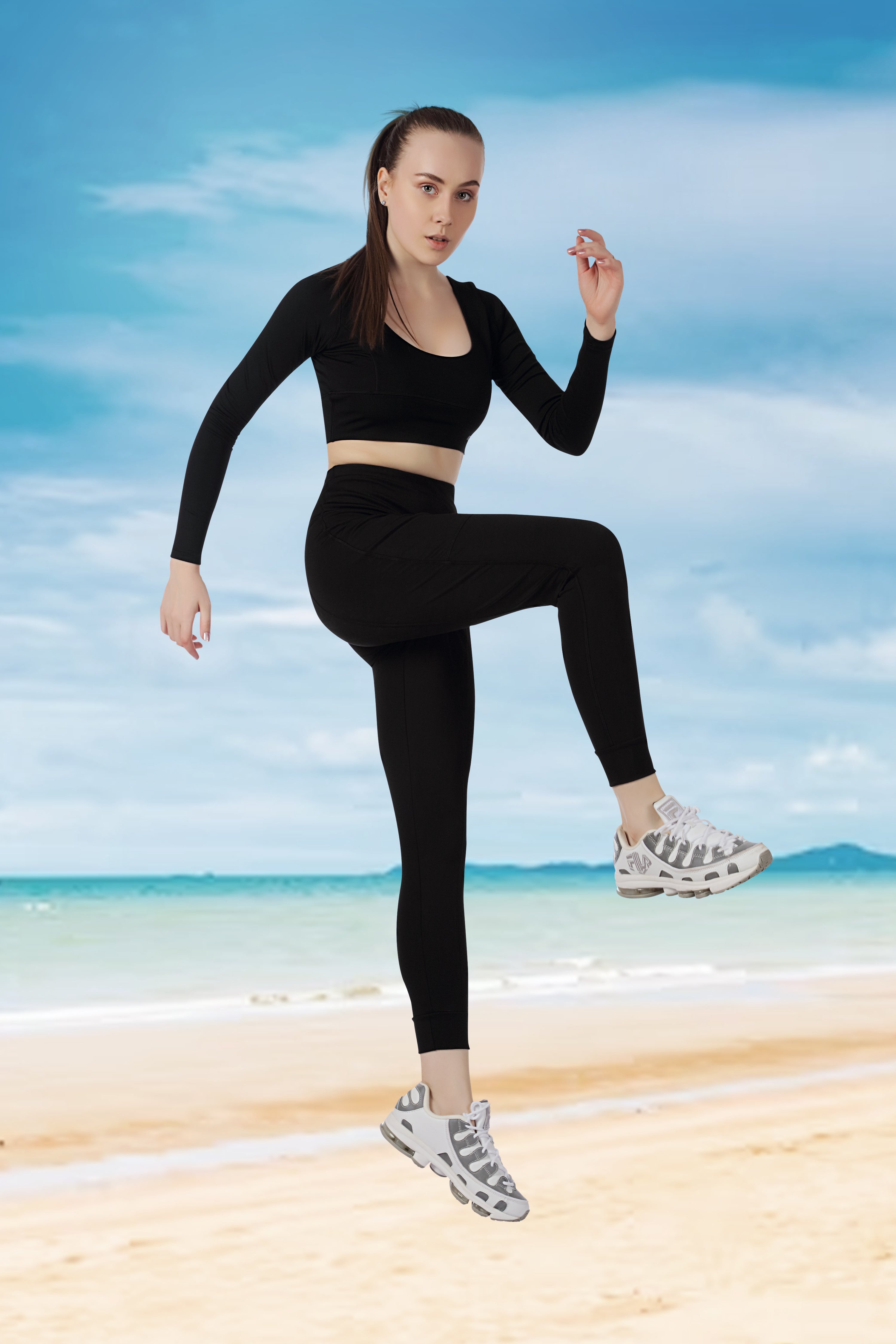Square Neck Crop Top – Sleek Long Sleeve Fit